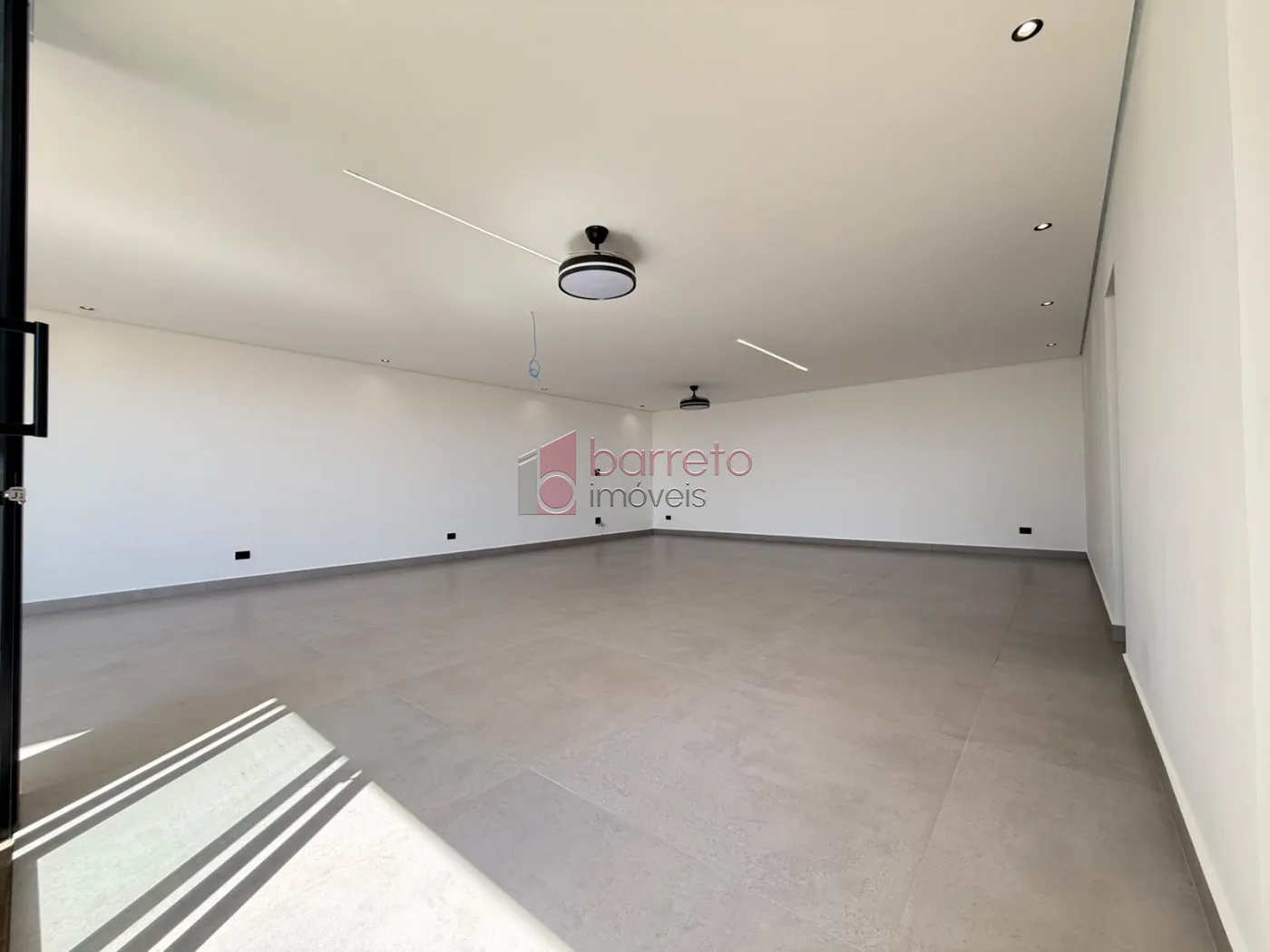 CASA TÉRREA À VENDA NO CONDOMÍNIO VILLAGIO AZZURE EM ITUPEVA/SP