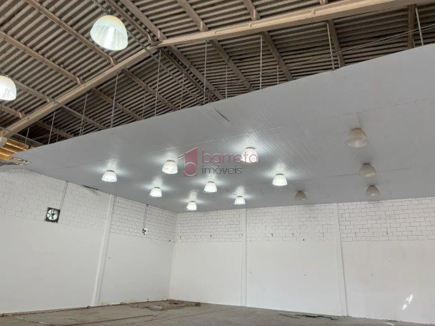 GALPÃO COMERCIAL PARA LOCAÇÃO E VENDA NO BAIRRO SANTA JÚLIA – ITUPEVA/SP