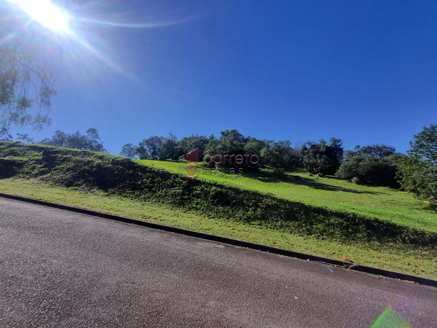 TERRENO À VENDA NO CONDOMÍNIO PARQUE DOS RESEDÁS – ITUPEVA/SP