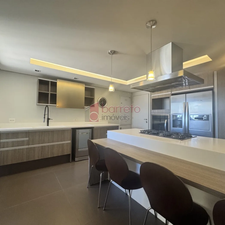 COBERTURA DUPLEX MOBILIADA PARA VENDA E LOCAÇÃO NO CONDOMÍNIO GOLDEN GARDEN – JUNDIAÍ/SP
