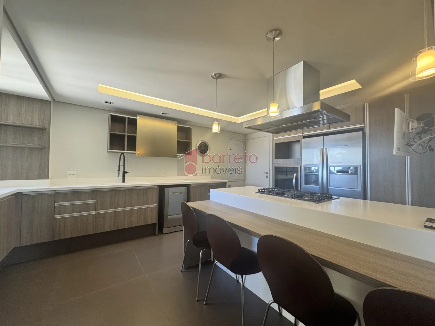 COBERTURA DUPLEX MOBILIADA PARA VENDA E LOCAÇÃO NO CONDOMÍNIO GOLDEN GARDEN – JUNDIAÍ/SP