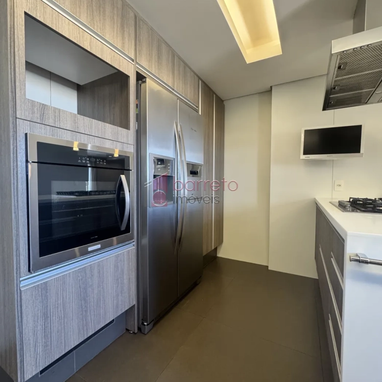 COBERTURA DUPLEX MOBILIADA PARA VENDA E LOCAÇÃO NO CONDOMÍNIO GOLDEN GARDEN – JUNDIAÍ/SP