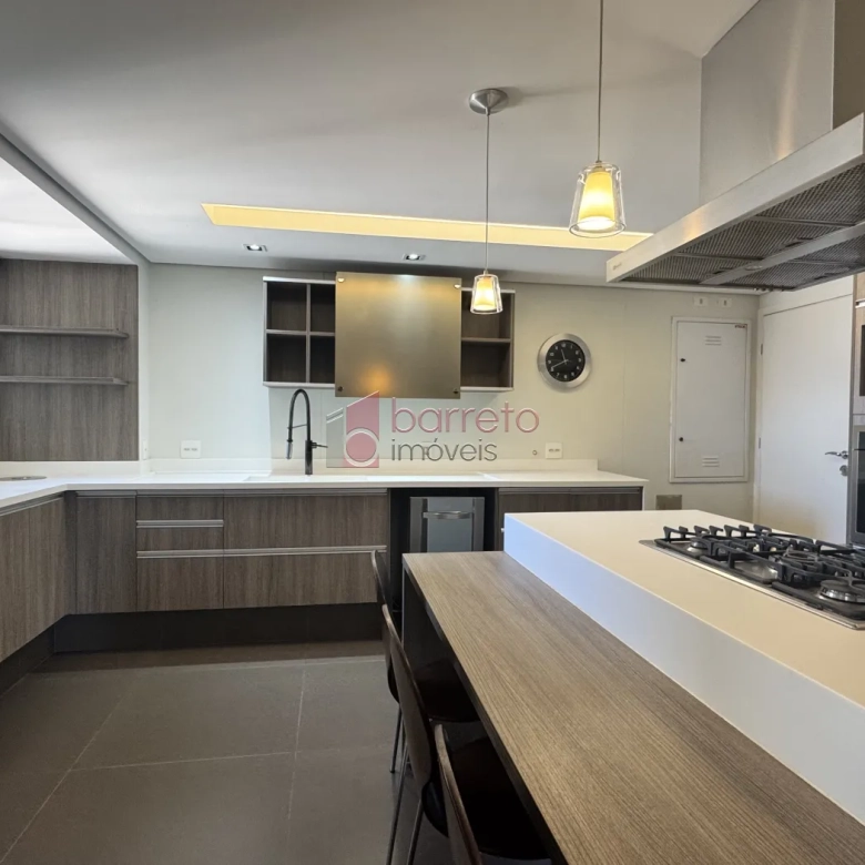 COBERTURA DUPLEX MOBILIADA PARA VENDA E LOCAÇÃO NO CONDOMÍNIO GOLDEN GARDEN – JUNDIAÍ/SP