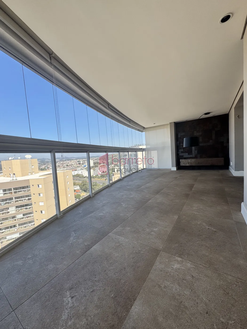 COBERTURA DUPLEX MOBILIADA PARA VENDA E LOCAÇÃO NO CONDOMÍNIO GOLDEN GARDEN – JUNDIAÍ/SP