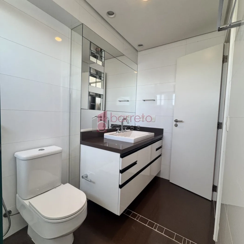 COBERTURA DUPLEX MOBILIADA PARA VENDA E LOCAÇÃO NO CONDOMÍNIO GOLDEN GARDEN – JUNDIAÍ/SP