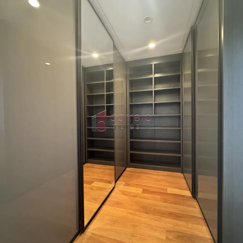 COBERTURA DUPLEX MOBILIADA PARA VENDA E LOCAÇÃO NO CONDOMÍNIO GOLDEN GARDEN – JUNDIAÍ/SP