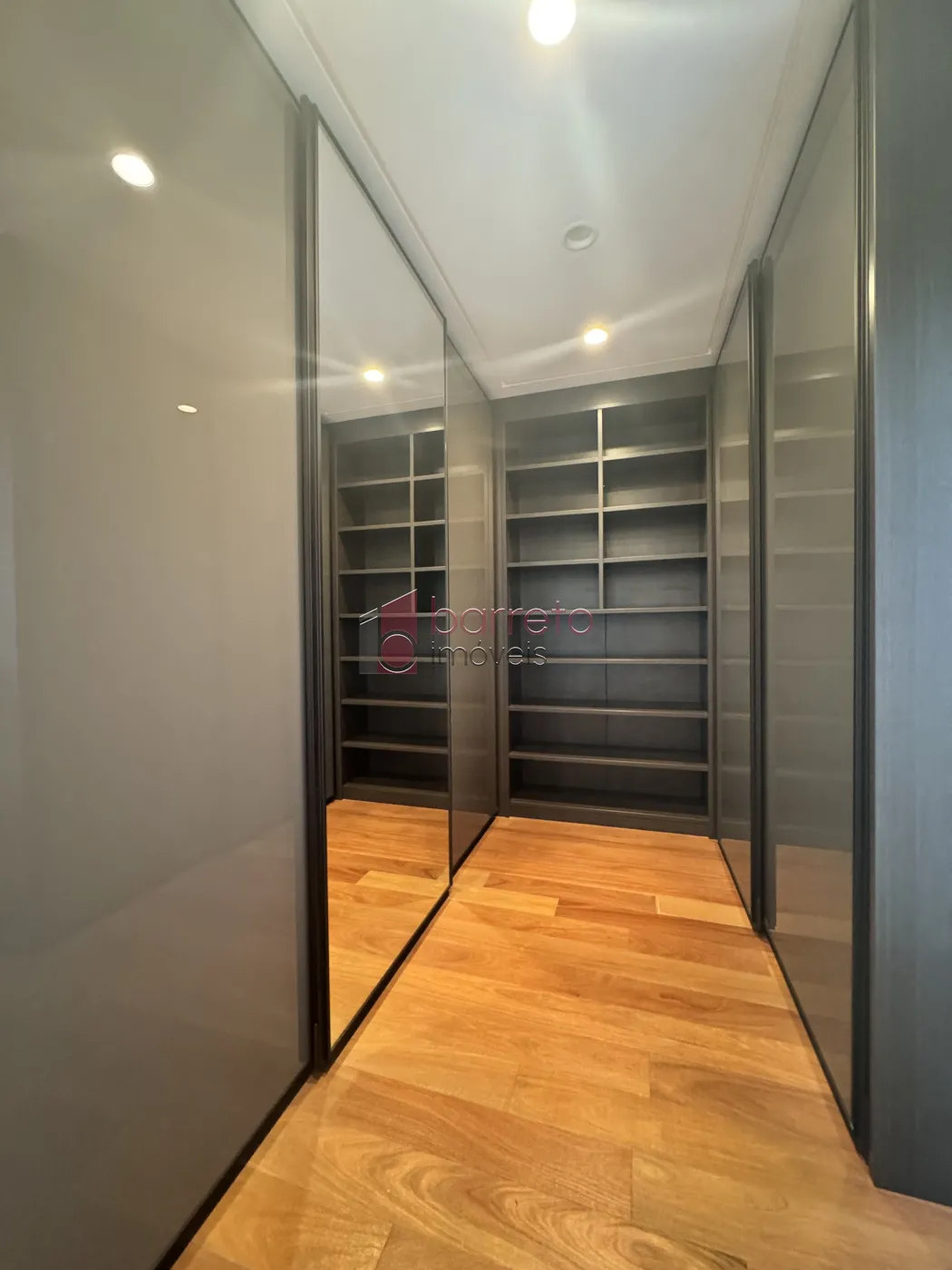 COBERTURA DUPLEX MOBILIADA PARA VENDA E LOCAÇÃO NO CONDOMÍNIO GOLDEN GARDEN – JUNDIAÍ/SP
