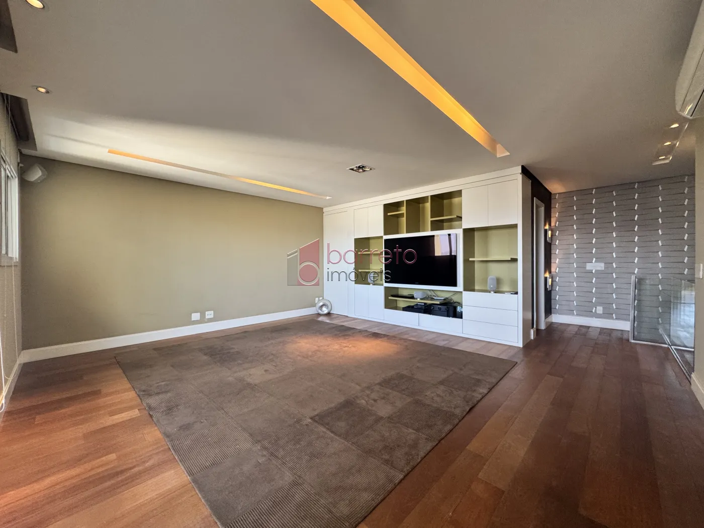 COBERTURA DUPLEX MOBILIADA PARA VENDA E LOCAÇÃO NO CONDOMÍNIO GOLDEN GARDEN – JUNDIAÍ/SP