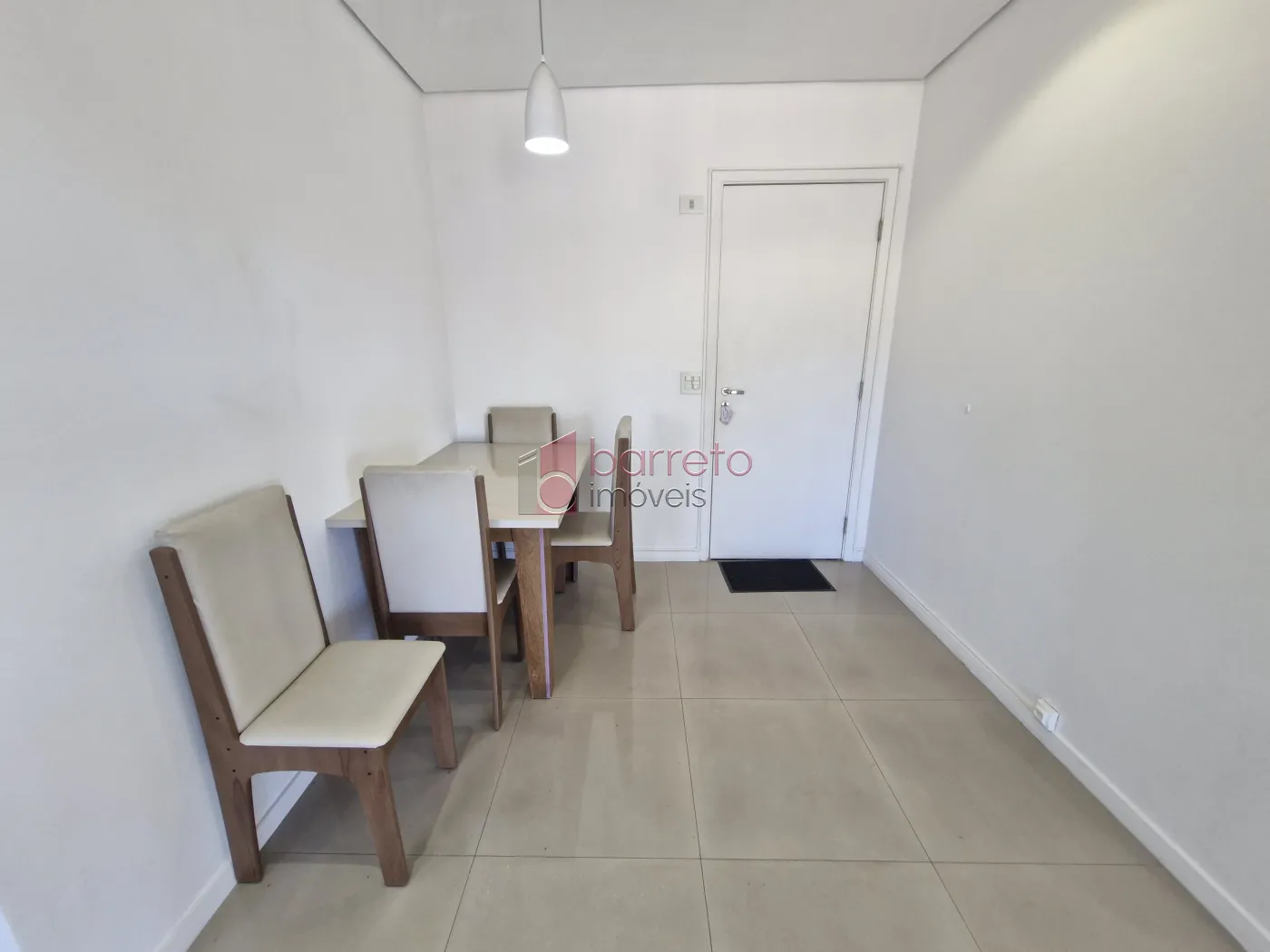 APARTAMENTO ESTILO FLAT SEMI MOBILIADO PARA LOCAÇÃO NO CONDOMÍNIO IN DESIGN NA VILA ARENS – JUNDIAÍ/SP