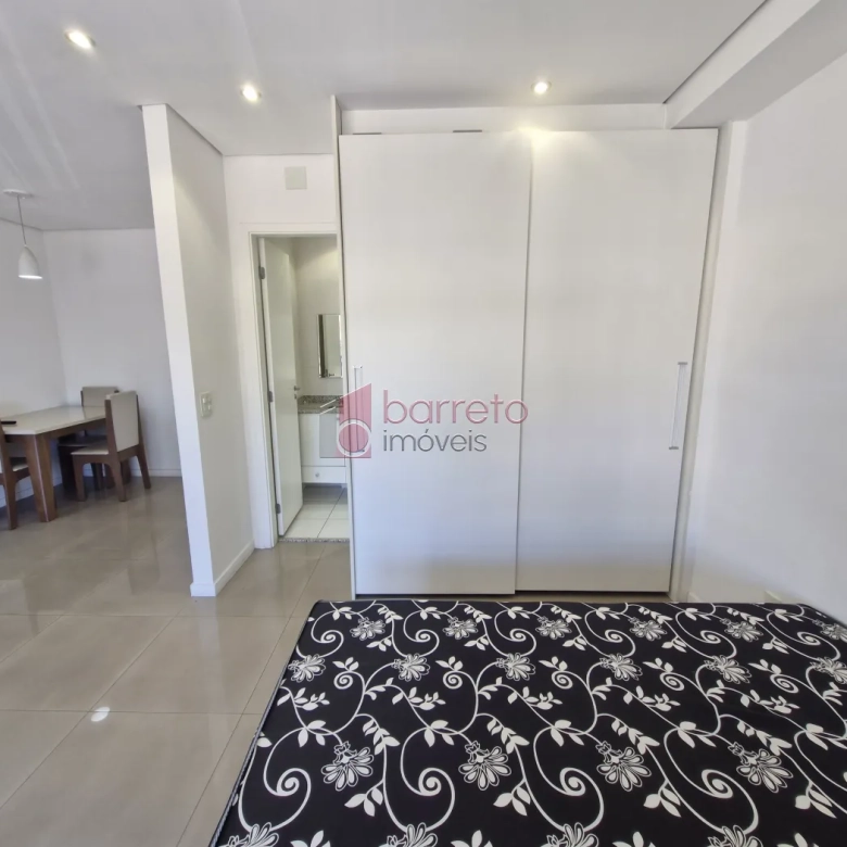 APARTAMENTO ESTILO FLAT SEMI MOBILIADO PARA LOCAÇÃO E VENDA NO CONDOMÍNIO IN DESIGN NA VILA ARENS – JUNDIAÍ/SP