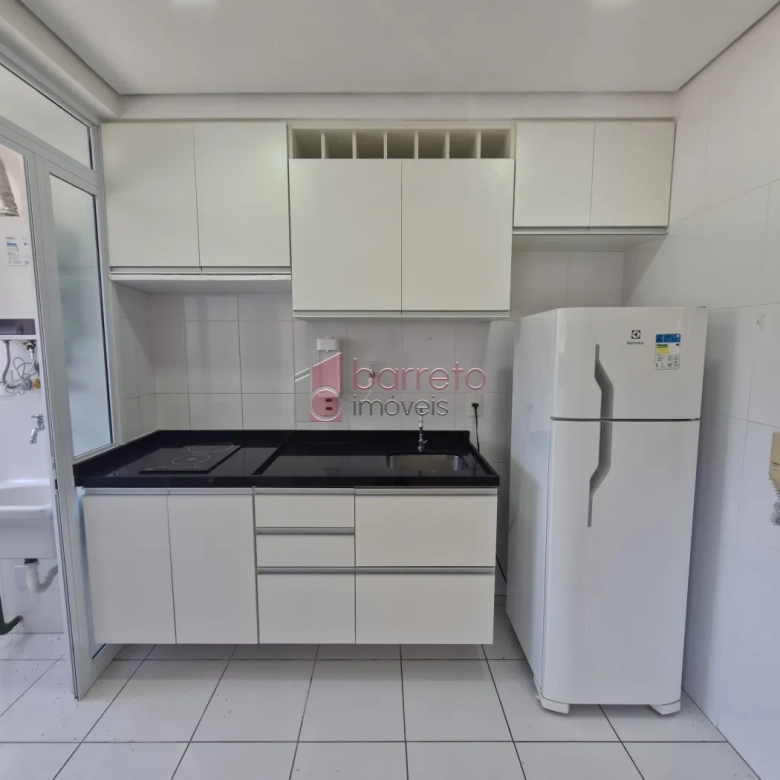 APARTAMENTO ESTILO FLAT SEMI MOBILIADO PARA LOCAÇÃO E VENDA NO CONDOMÍNIO IN DESIGN NA VILA ARENS – JUNDIAÍ/SP