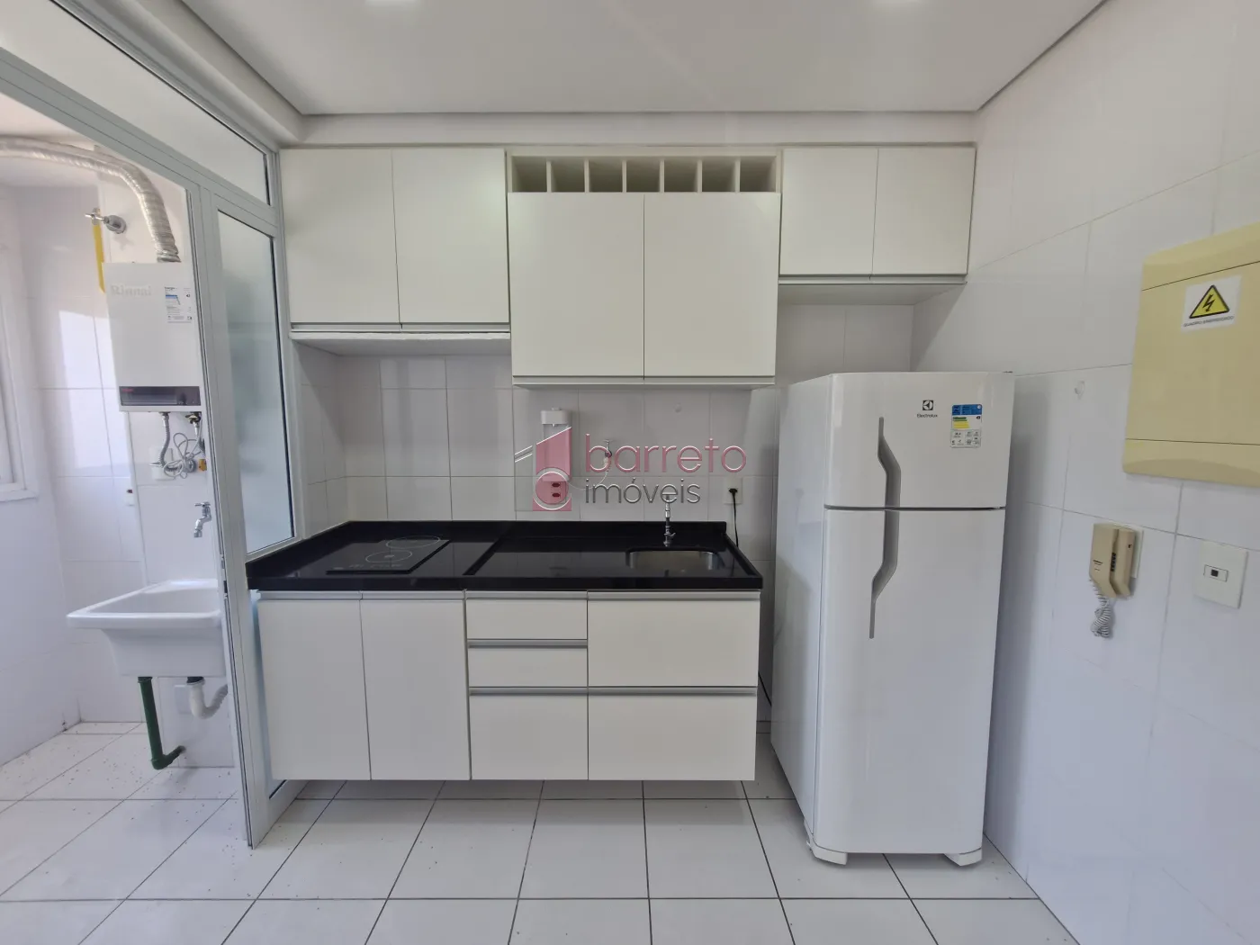 APARTAMENTO ESTILO FLAT SEMI MOBILIADO PARA LOCAÇÃO NO CONDOMÍNIO IN DESIGN NA VILA ARENS – JUNDIAÍ/SP