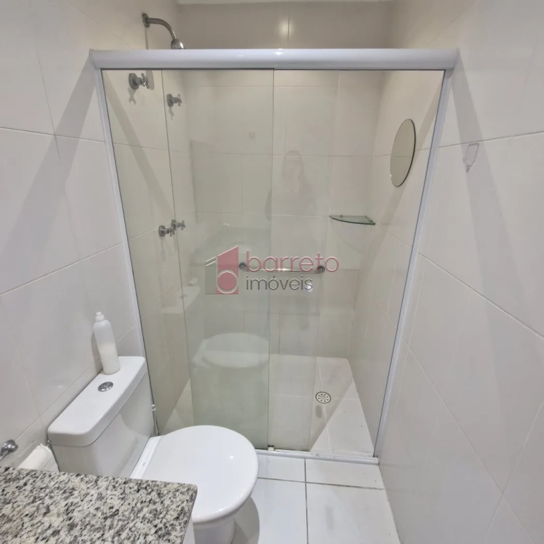 APARTAMENTO ESTILO FLAT SEMI MOBILIADO PARA LOCAÇÃO NO CONDOMÍNIO IN DESIGN NA VILA ARENS – JUNDIAÍ/SP