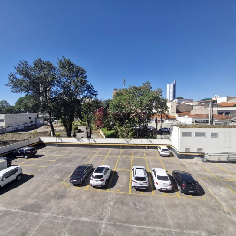 APARTAMENTO ESTILO FLAT SEMI MOBILIADO PARA LOCAÇÃO E VENDA NO CONDOMÍNIO IN DESIGN NA VILA ARENS – JUNDIAÍ/SP