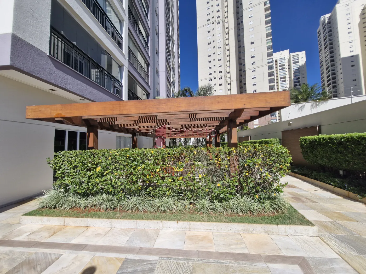 APARTAMENTO ESTILO FLAT SEMI MOBILIADO PARA LOCAÇÃO NO CONDOMÍNIO IN DESIGN NA VILA ARENS – JUNDIAÍ/SP