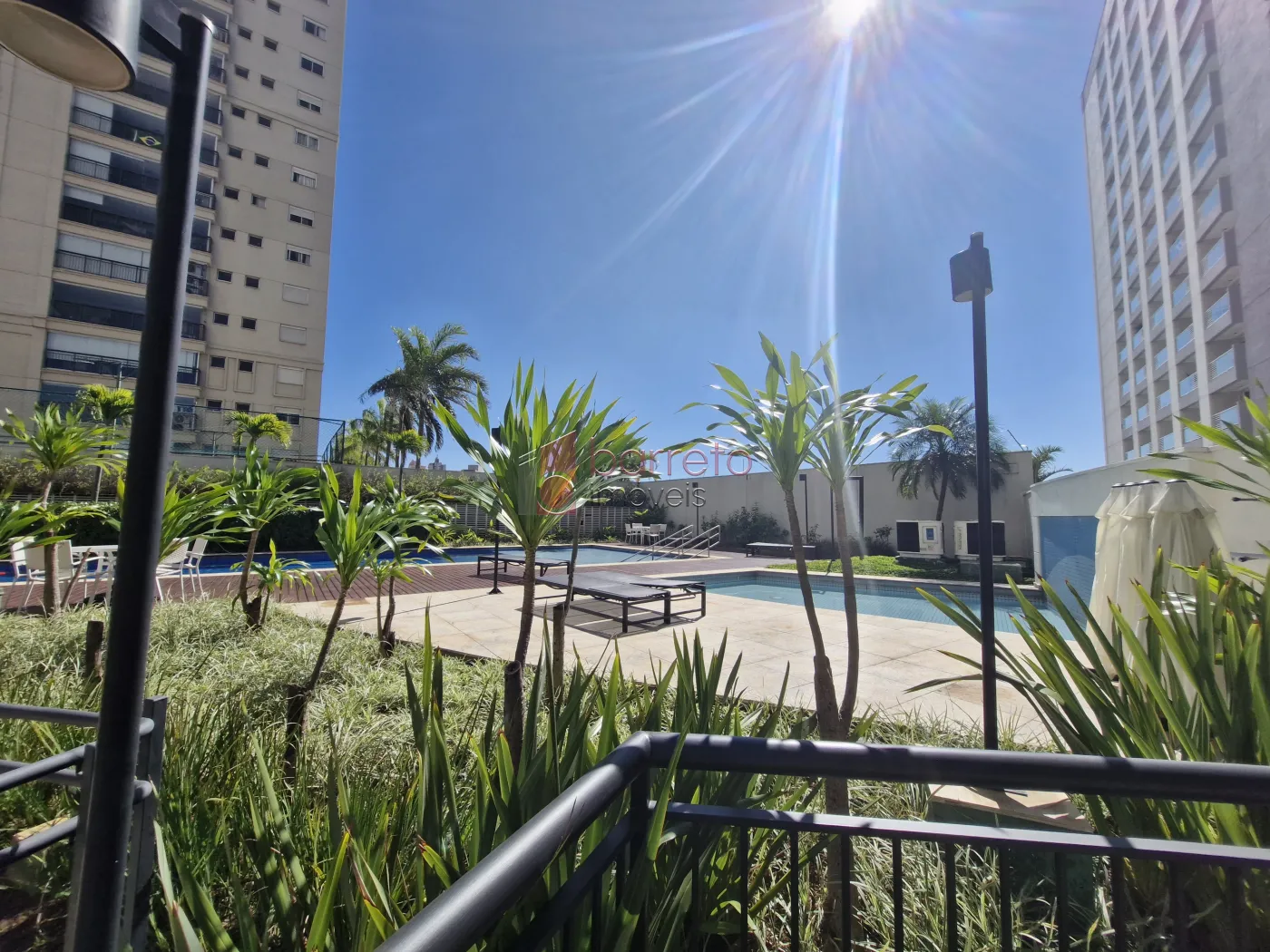 APARTAMENTO ESTILO FLAT SEMI MOBILIADO PARA LOCAÇÃO NO CONDOMÍNIO IN DESIGN NA VILA ARENS – JUNDIAÍ/SP