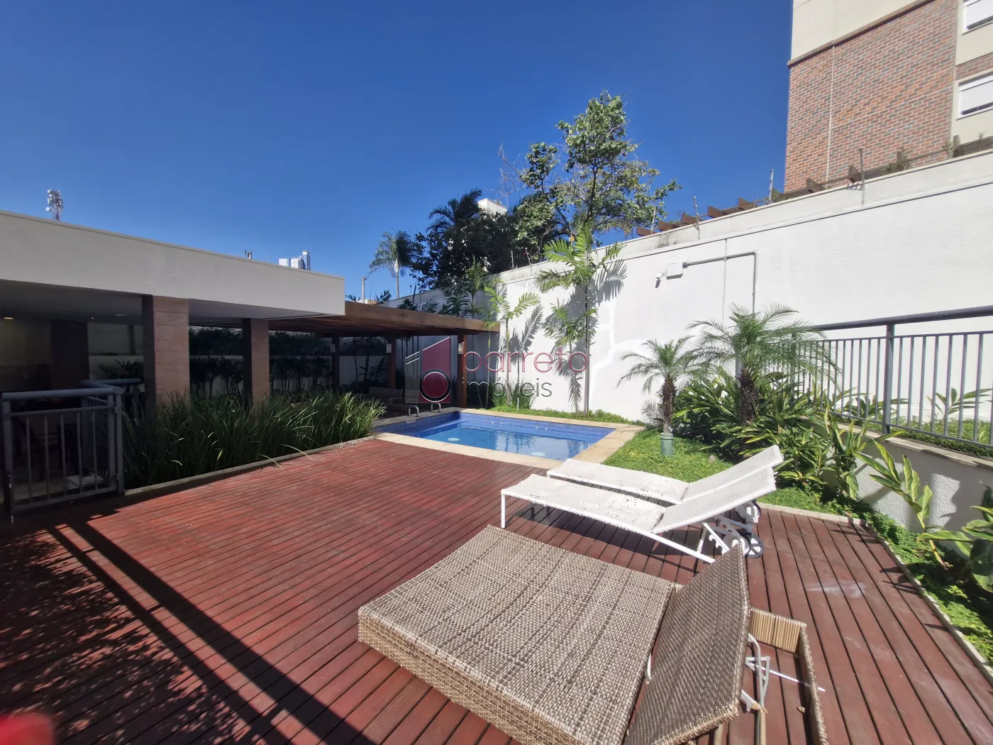 APARTAMENTO ESTILO FLAT SEMI MOBILIADO PARA LOCAÇÃO E VENDA NO CONDOMÍNIO IN DESIGN NA VILA ARENS – JUNDIAÍ/SP