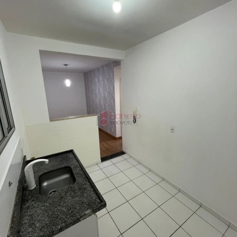 APARTAMENTO TÉRREO PARA LOCAÇÃO E VENDA NO CONDOMÍNIO PARQUE JAMILE – JUNDIAÍ/SP