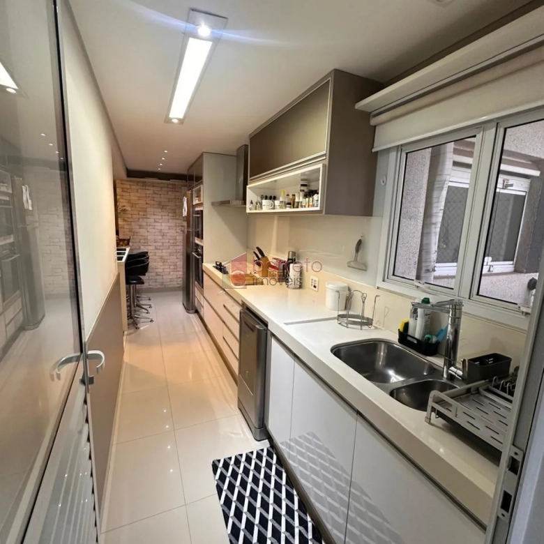 APARTAMENTO À VENDA NO CONDOMÍNIO ALTA VISTA EM JUNDIAÍ/SP