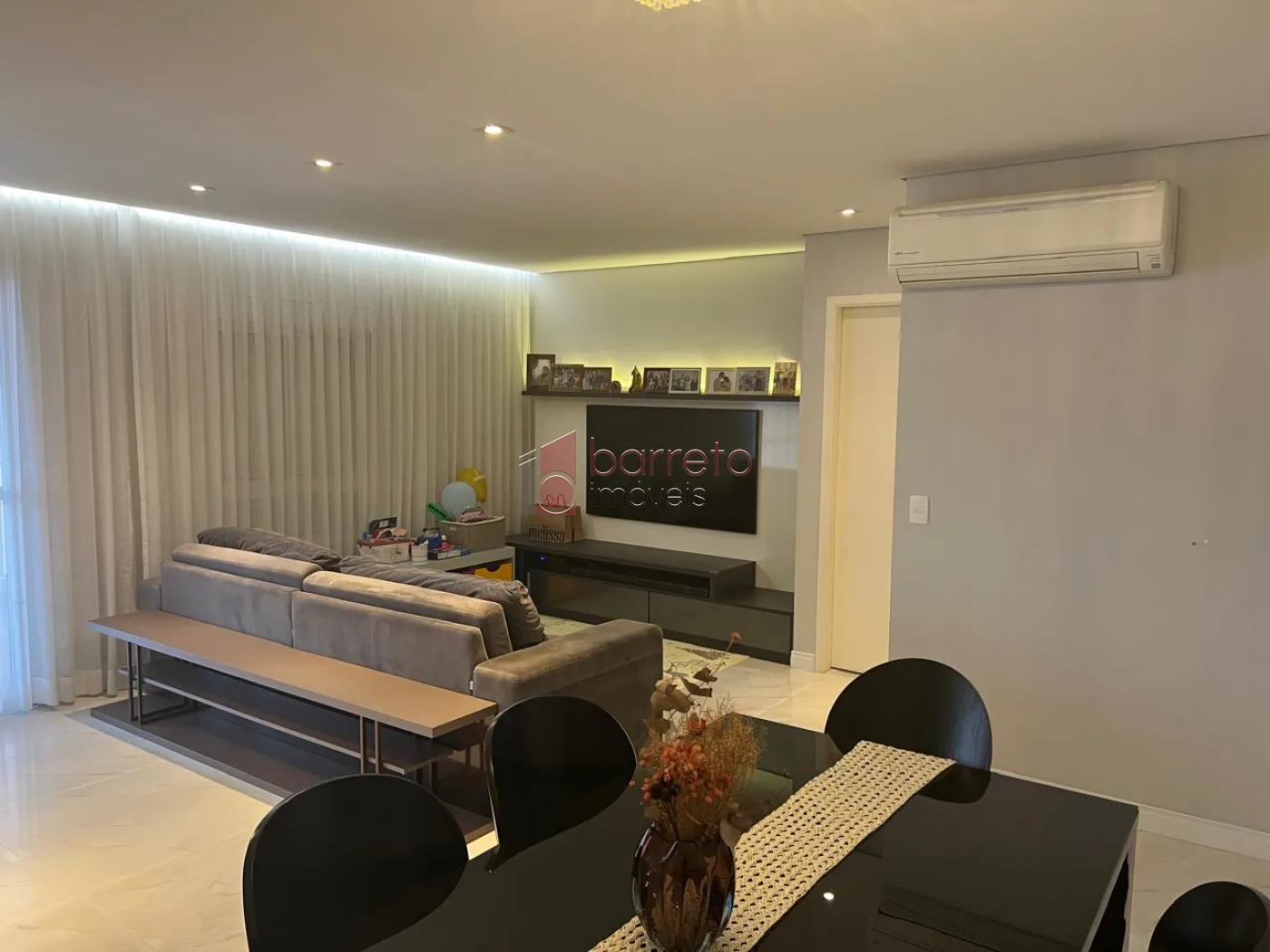 APARTAMENTO À VENDA NO CONDOMÍNIO ALTA VISTA ESMERALDA EM JUNDIAÍ/SP
