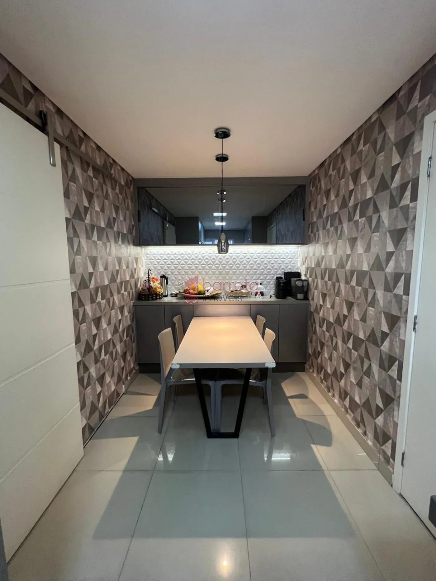APARTAMENTO À VENDA NO CONDOMÍNIO ALTA VISTA ESMERALDA EM JUNDIAÍ/SP