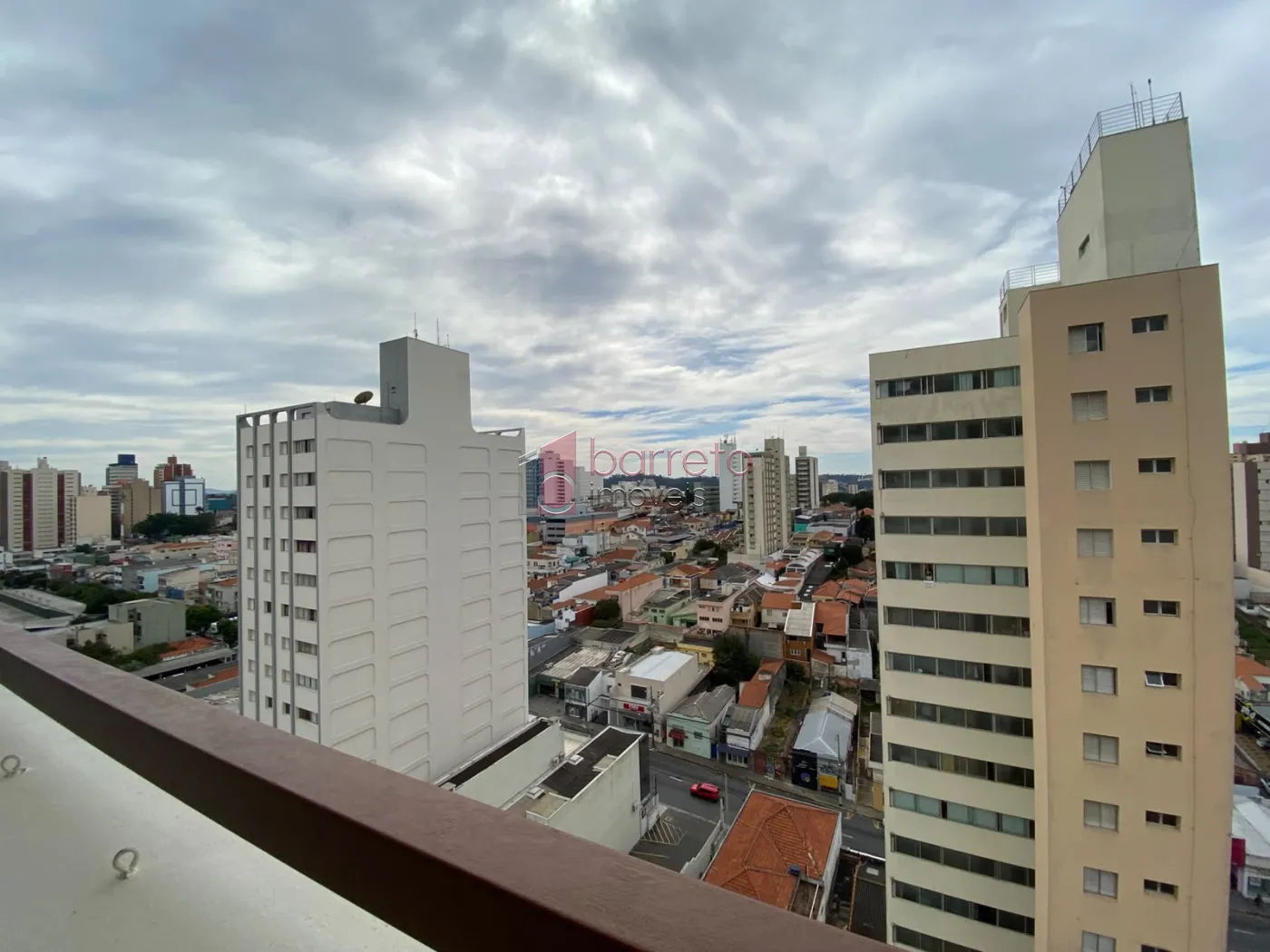 APARTAMENTO PARA VENDA E LOCAÇÃO NO EDIFÍCIO SAINT JAMES – JUNDIAÍ/SP