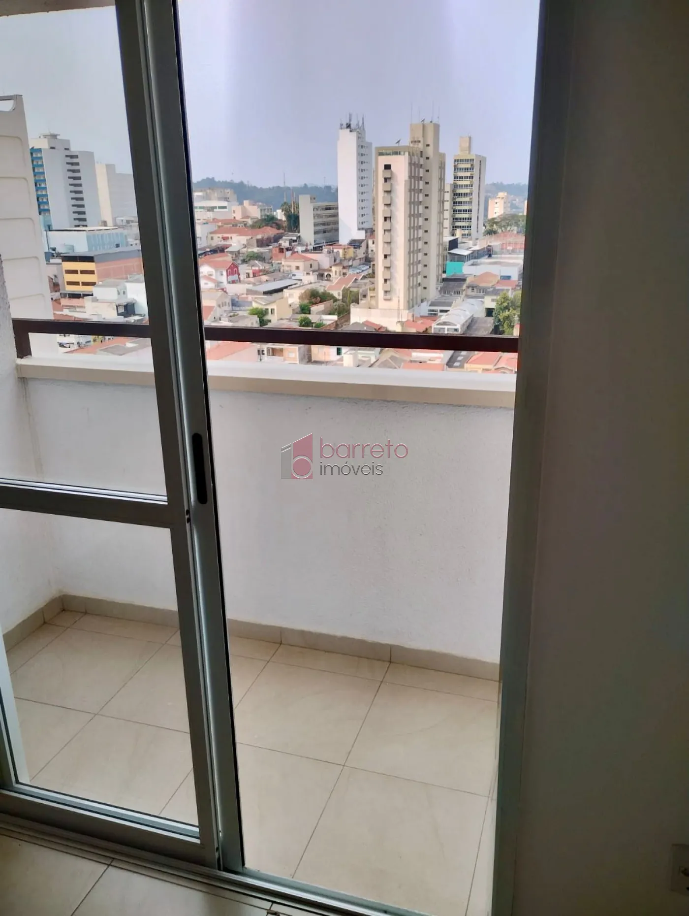 APARTAMENTO PARA VENDA E LOCAÇÃO NO EDIFÍCIO SAINT JAMES – JUNDIAÍ/SP