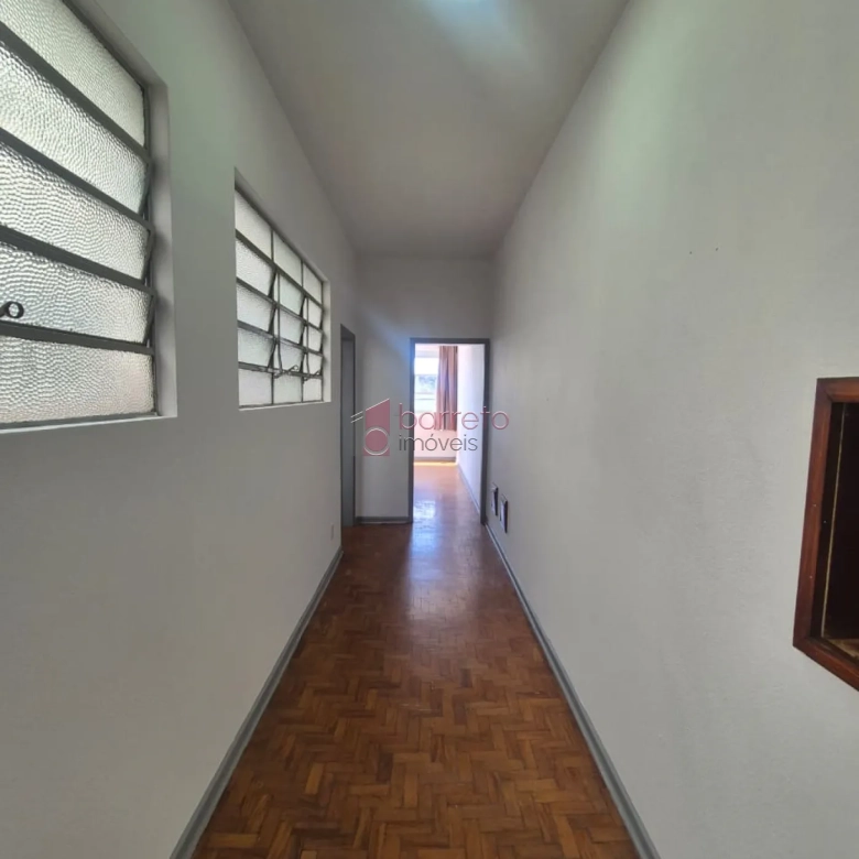 APARTAMENTO À VENDA NO CONDOMÍNIO ANTONIO FARINA NO CENTRO DE JUNDIAÍ/SP