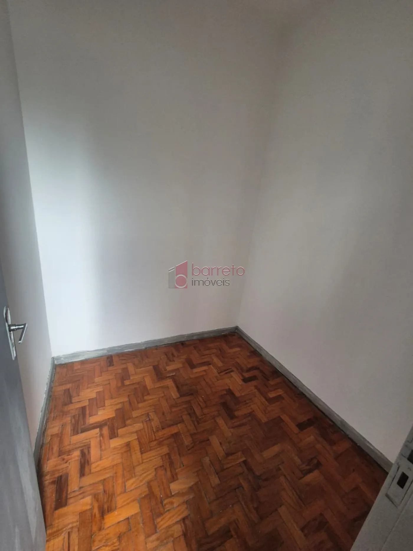 APARTAMENTO À VENDA NO CONDOMÍNIO ANTONIO FARINA NO CENTRO DE JUNDIAÍ/SP