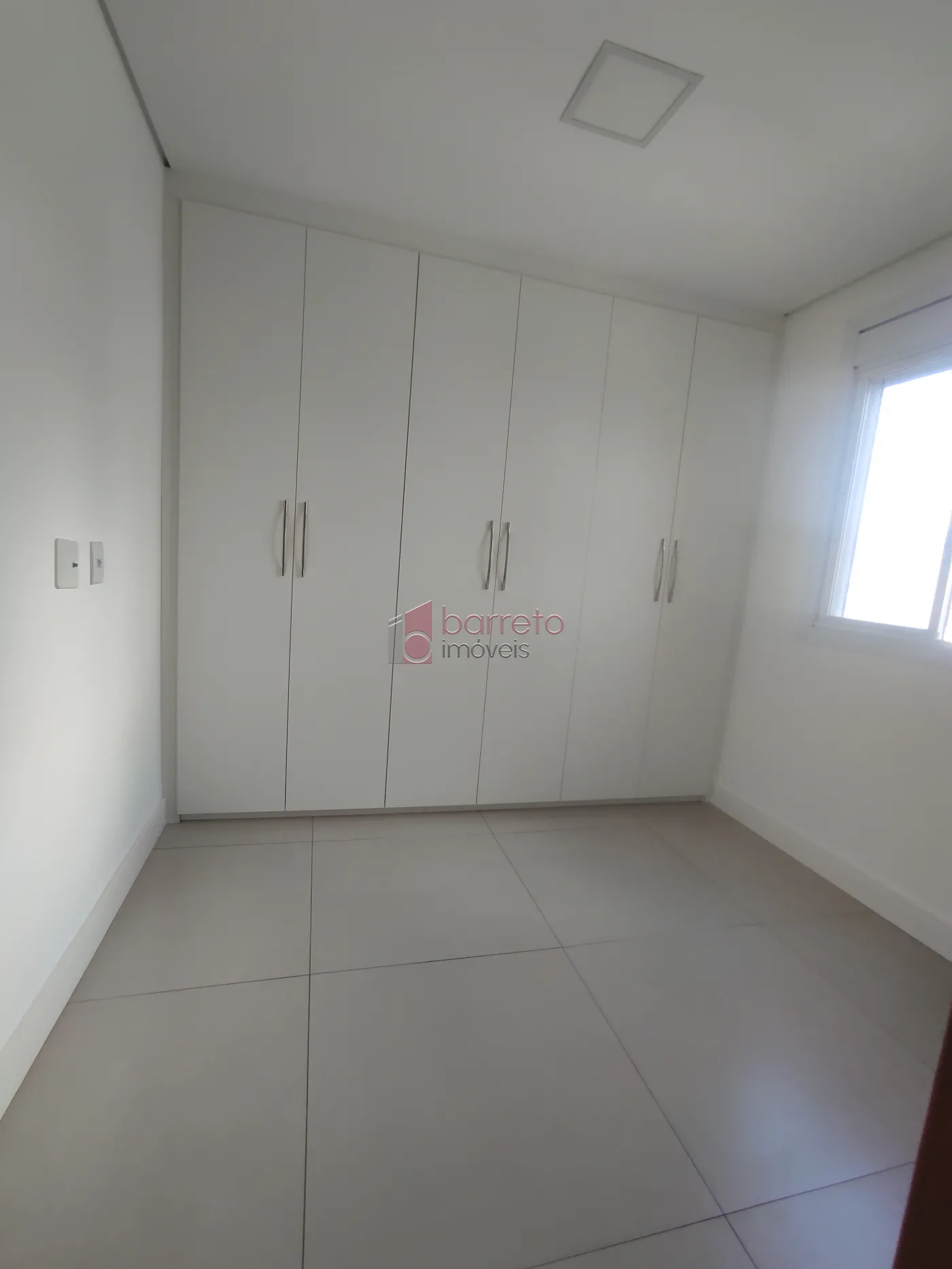APARTAMENTO À VENDA NO CONDOMÍNIO MYRIAD EM JUNDIAÍ/SP