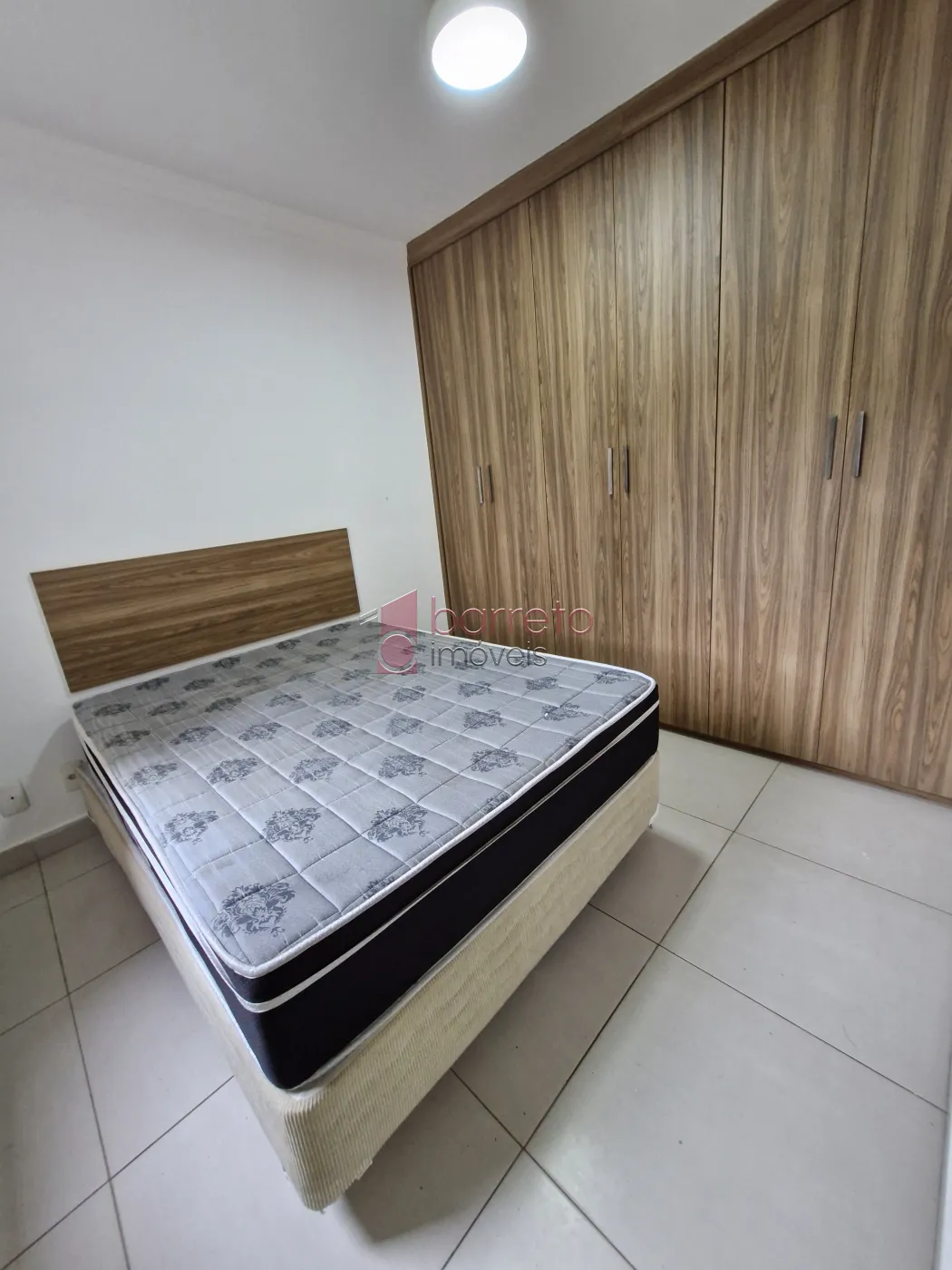 APARTAMENTO MOBILIADO TÉRREO GARDEN PARA LOCAÇÃO NO CONDOMÍNIO PLENO NOVO – JUNDIAÍ/SP