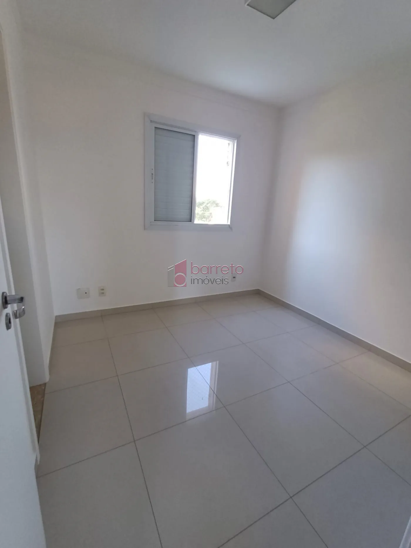 APARTAMENTO PARA LOCAÇÃO NO CONDOMÍNIO RESORT SANTA ANGELA NO BAIRRO ENGORDADOURO – JUNDIAÍ/SP