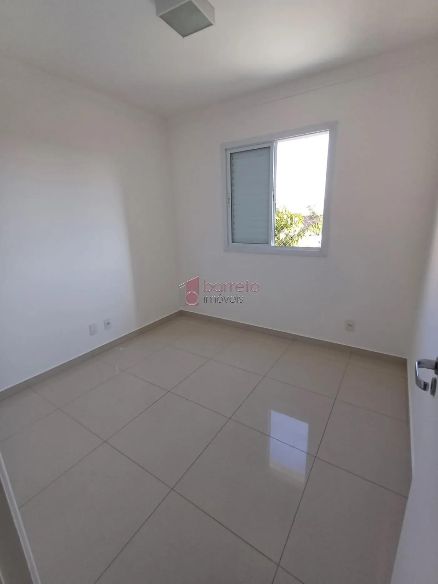 APARTAMENTO PARA LOCAÇÃO NO CONDOMÍNIO RESORT SANTA ANGELA NO BAIRRO ENGORDADOURO – JUNDIAÍ/SP