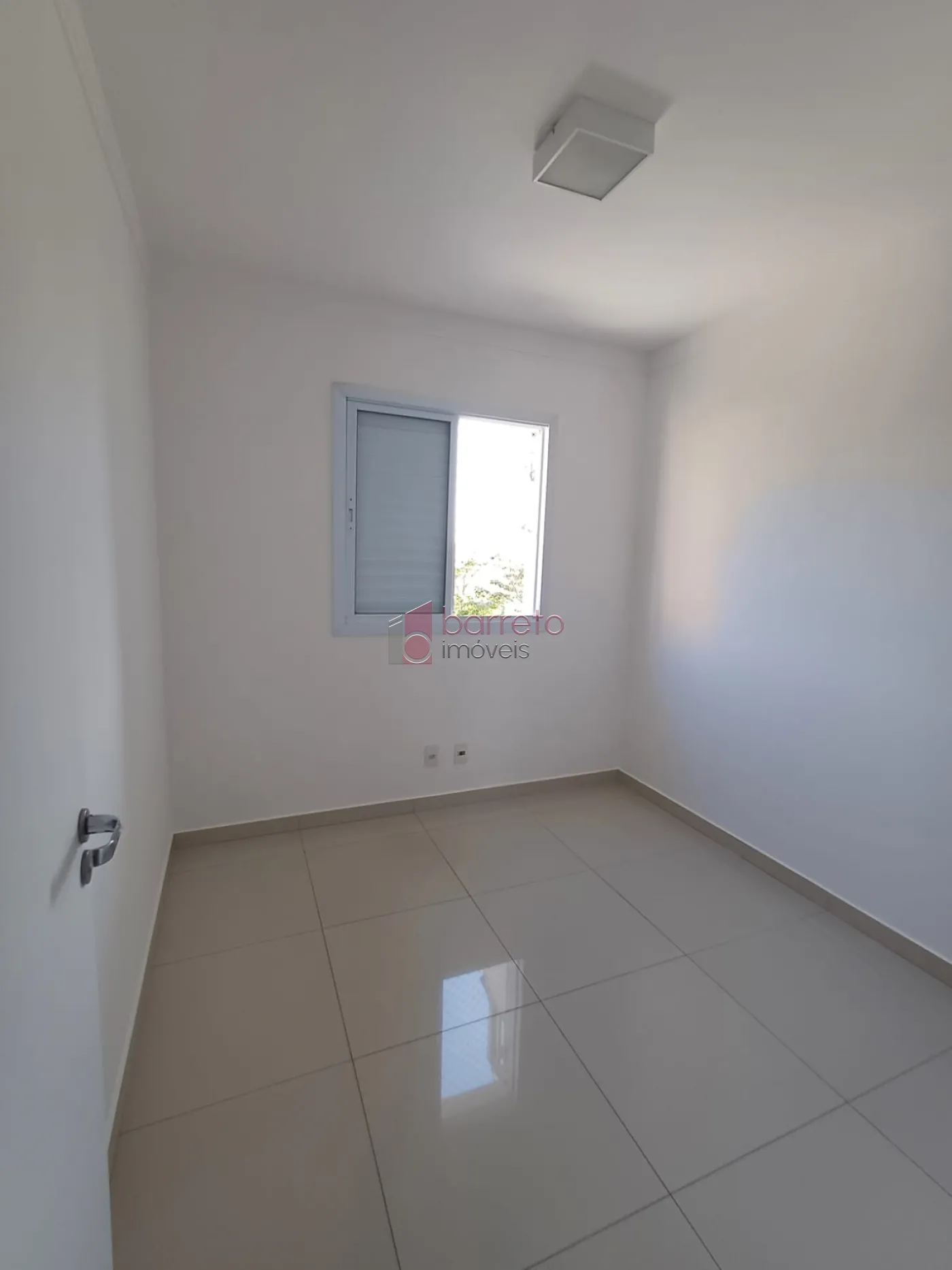 APARTAMENTO PARA LOCAÇÃO NO CONDOMÍNIO RESORT SANTA ANGELA NO BAIRRO ENGORDADOURO – JUNDIAÍ/SP