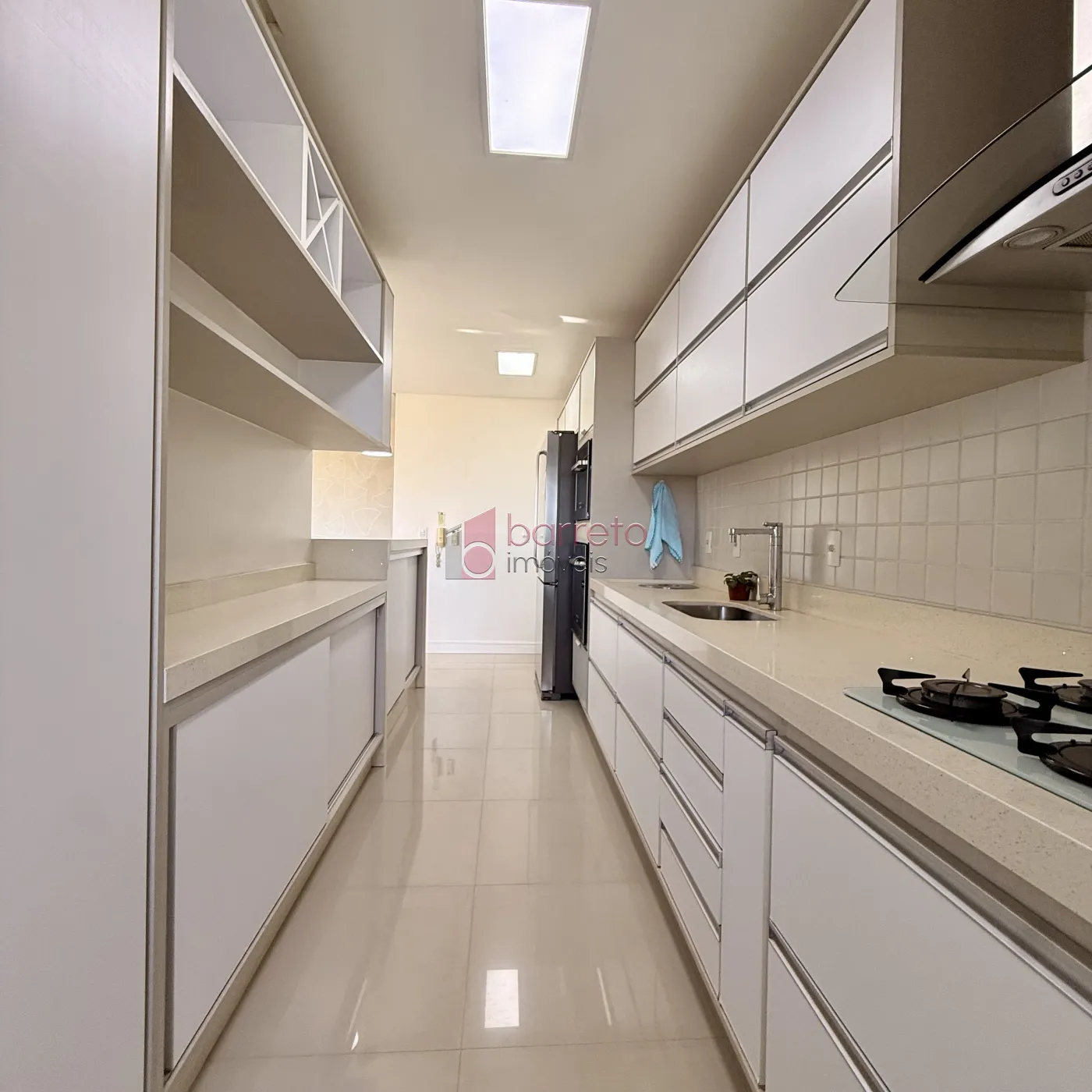 APARTAMENTO MOBILIADO À VENDA NO CONDOMÍNIO RESORT SANTA ÂNGELA EM JUNDIAÍ/SP
