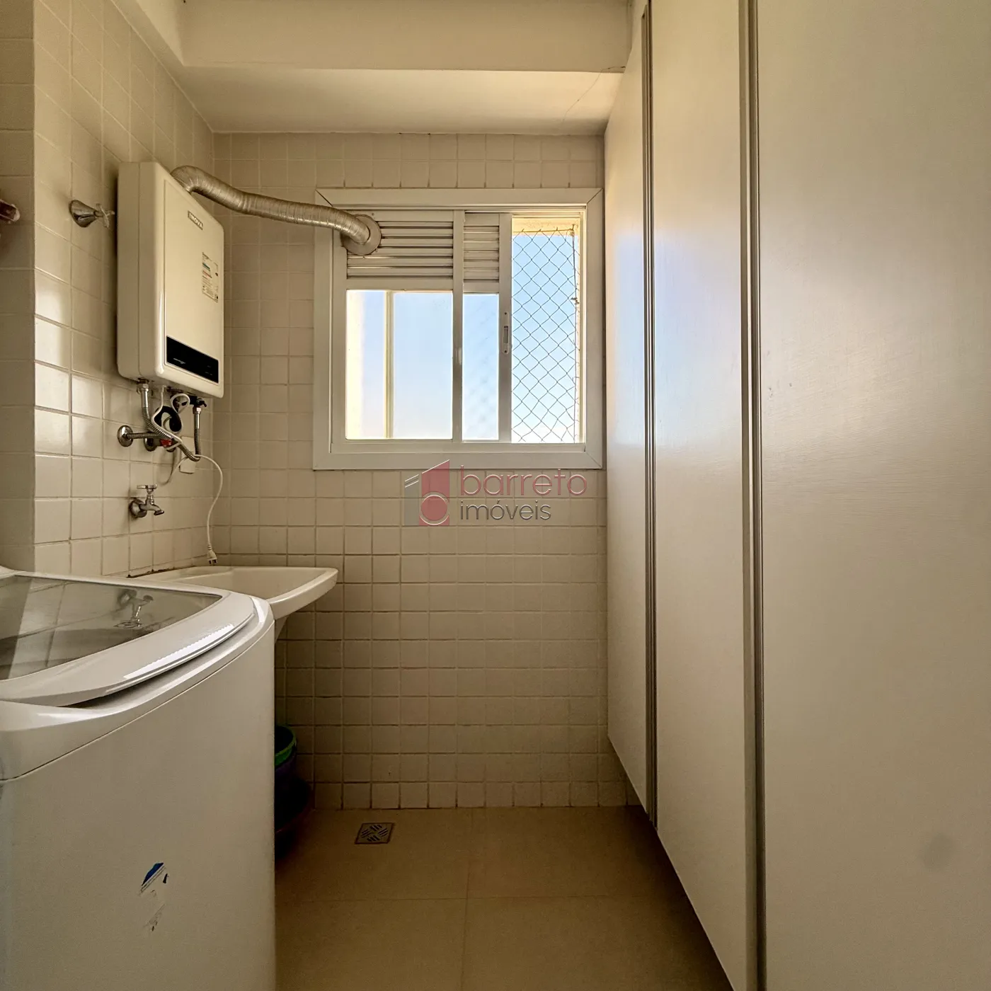 APARTAMENTO MOBILIADO À VENDA NO CONDOMÍNIO RESORT SANTA ÂNGELA EM JUNDIAÍ/SP