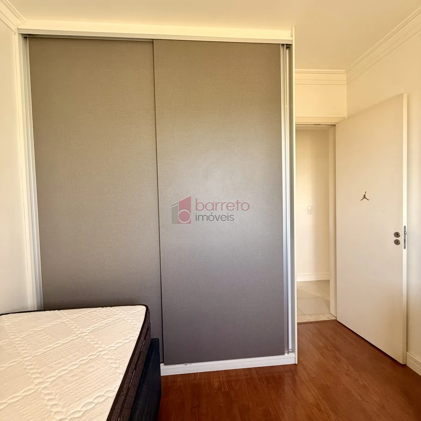 APARTAMENTO MOBILIADO À VENDA NO CONDOMÍNIO RESORT SANTA ÂNGELA EM JUNDIAÍ/SP