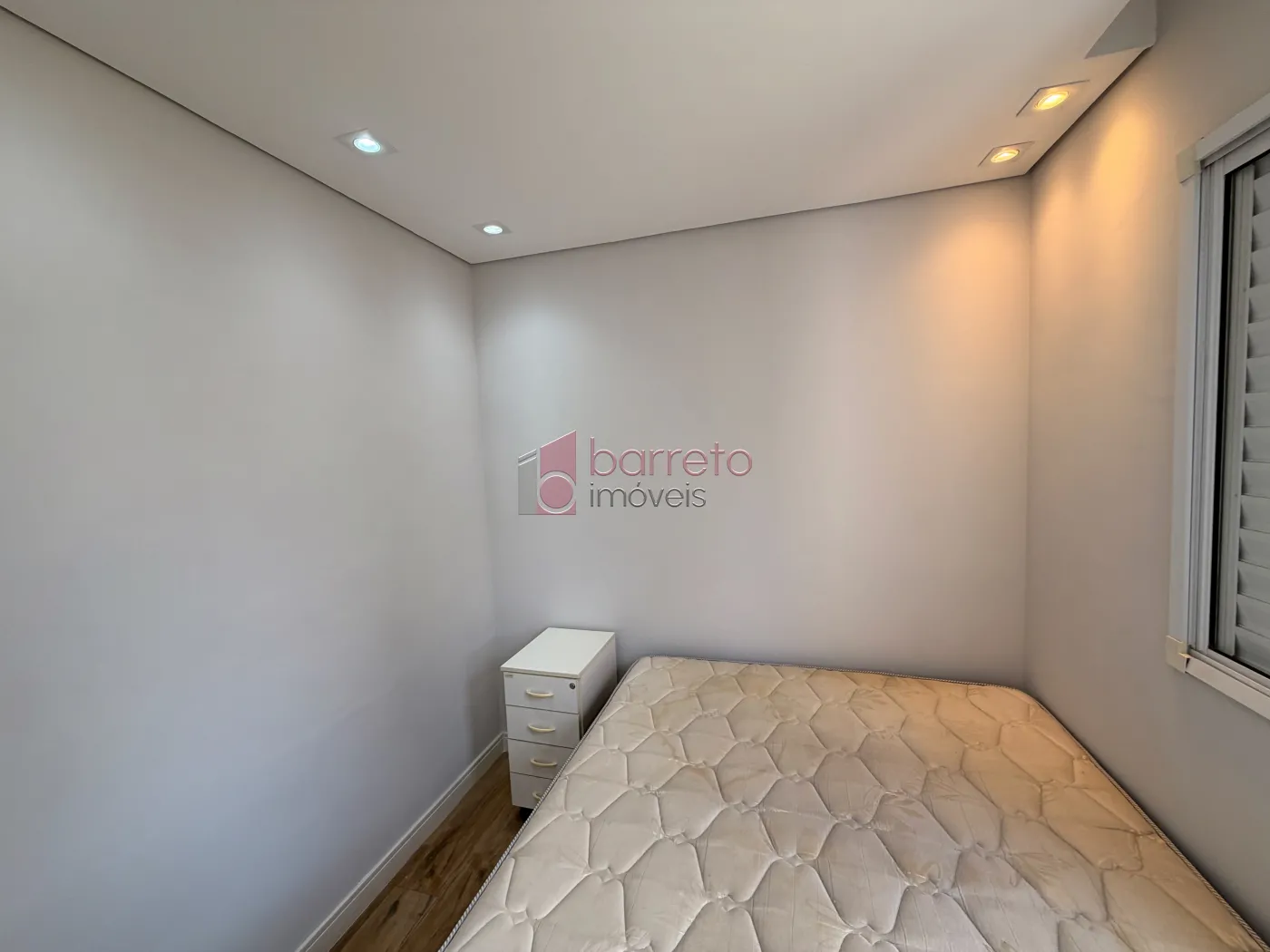 APARTAMENTO MOBILIADO PARA LOCAÇÃO NO CONDOMÍNIO PLENO NO ENGORDADOURO – JUNDIAÍ/SP