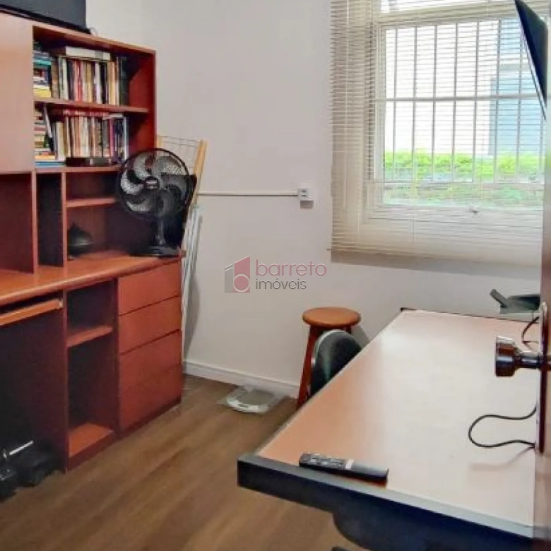 APARTAMENTO TÉRREO À VENDA NO CONDOMÍNIO ANHANGUERA NO JARDIM ANA MARIA EM JUNDIAÍ/SP