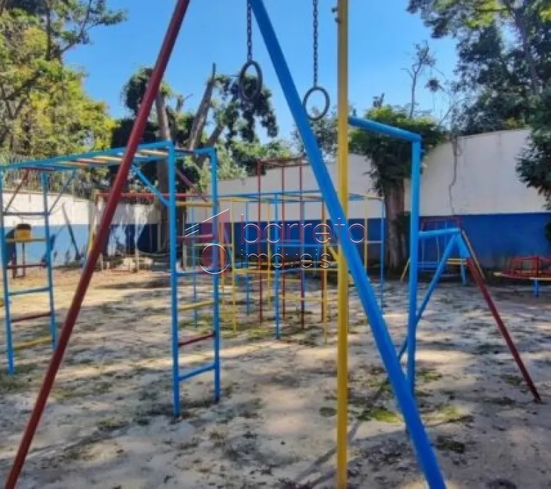 APARTAMENTO TÉRREO À VENDA NO CONDOMÍNIO ANHANGUERA NO JARDIM ANA MARIA EM JUNDIAÍ/SP