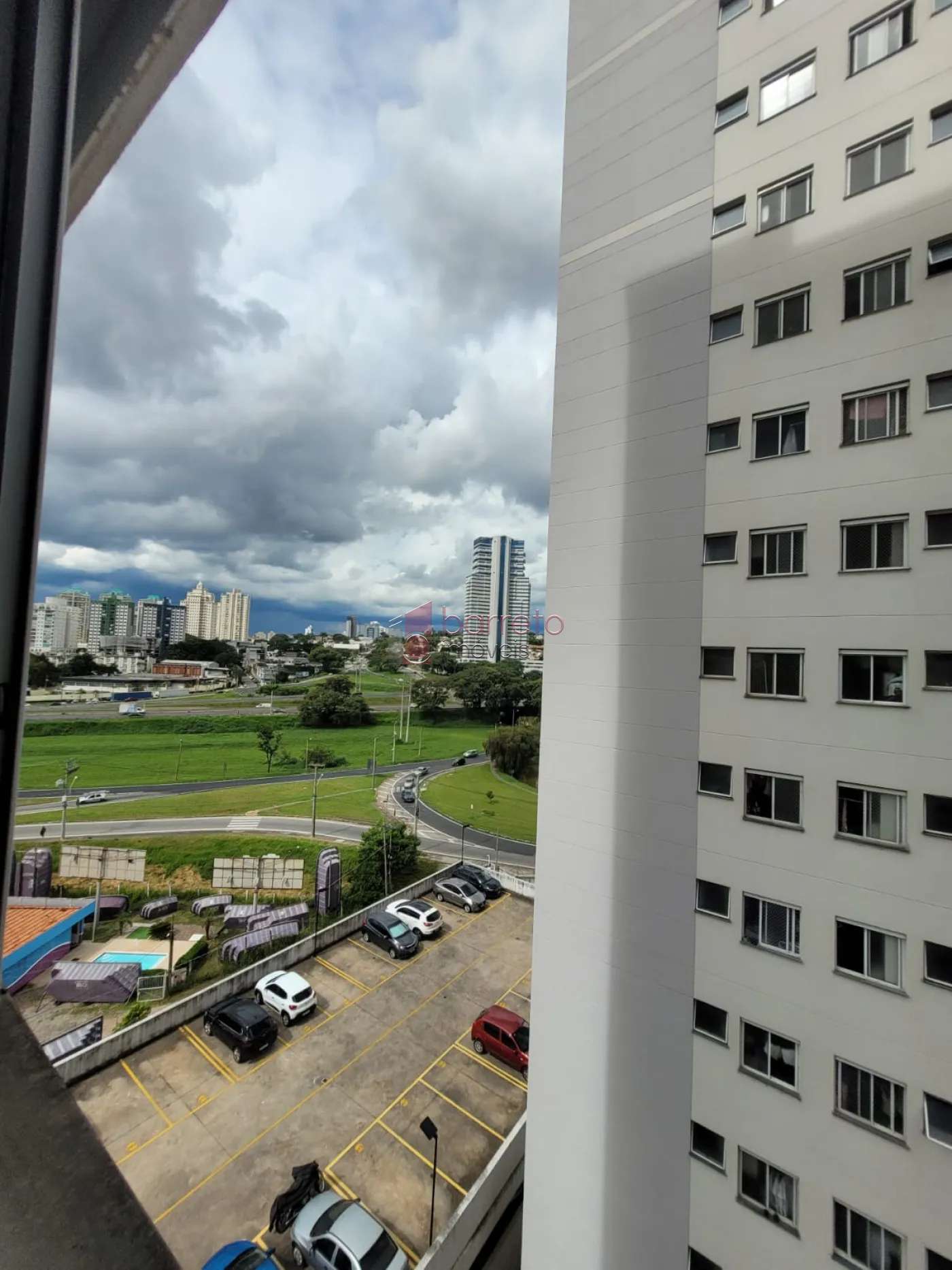 APARTAMENTO À VENDA NO CONDOMÍNIO VISTA CENTRALE EM JUNDIAÍ/SP