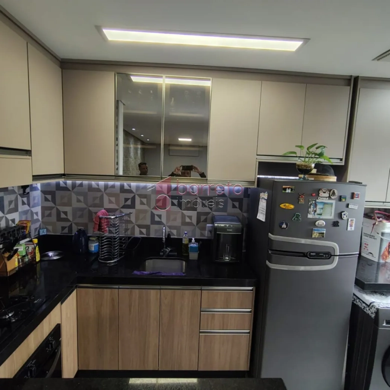 APARTAMENTO COM 02 QUARTOS À VENDA NO CONDOMÍNIO ALTOS DA SAMUEL MARTINS – JARDIM DO LAGO – JUNDIAÍ/SP