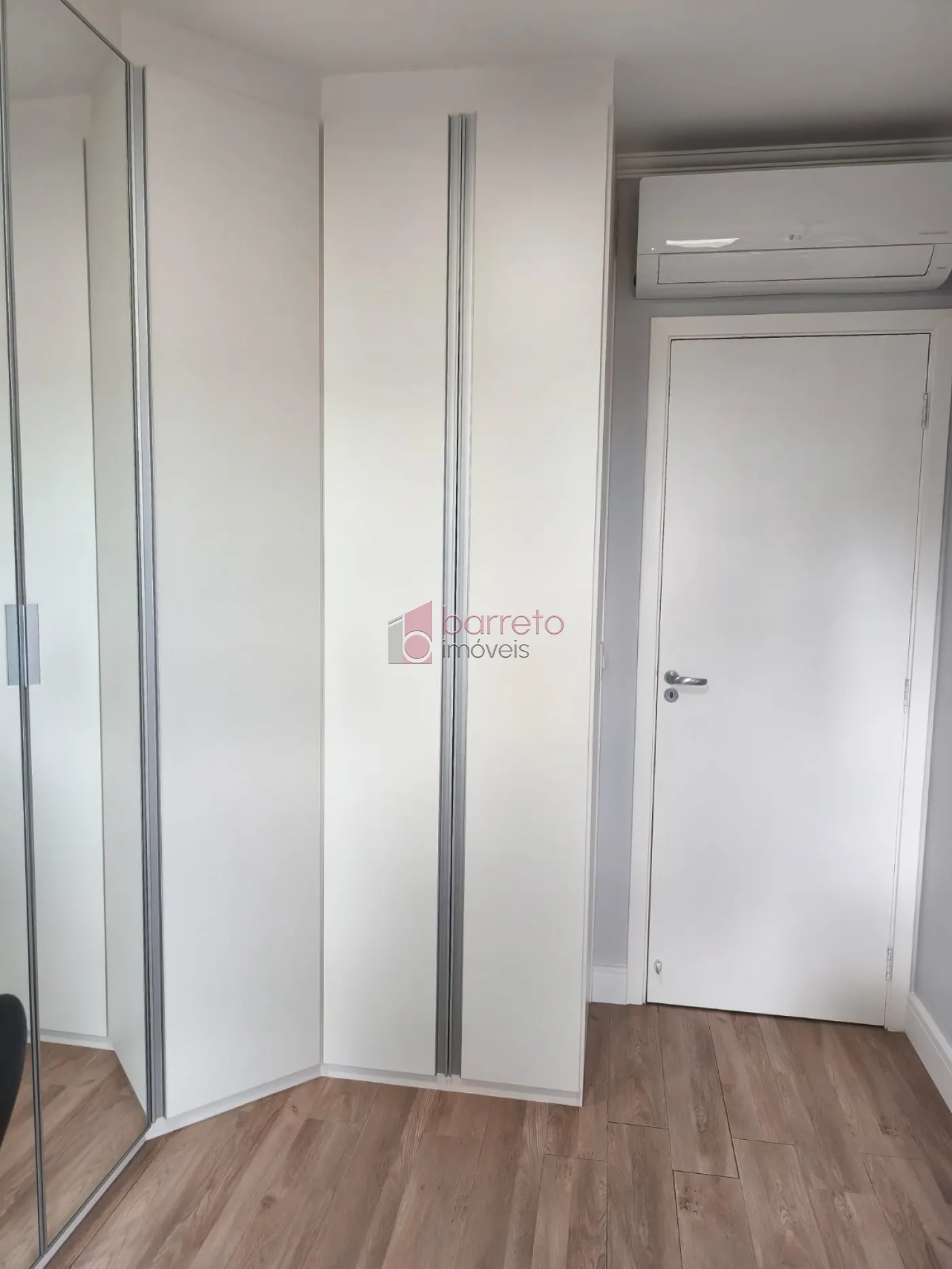 APARTAMENTO À VENDA NO CONDOMÍNIO VILA SERENO EM JUNDIAÍ/SP