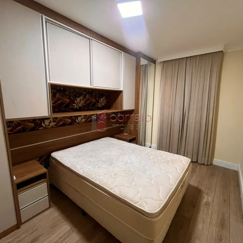APARTAMENTO SEMI MOBILIADO PARA LOCAÇÃO NO CONDOMÍNIO JARDIM CONQUISTA – JUNDIAÍ/SP