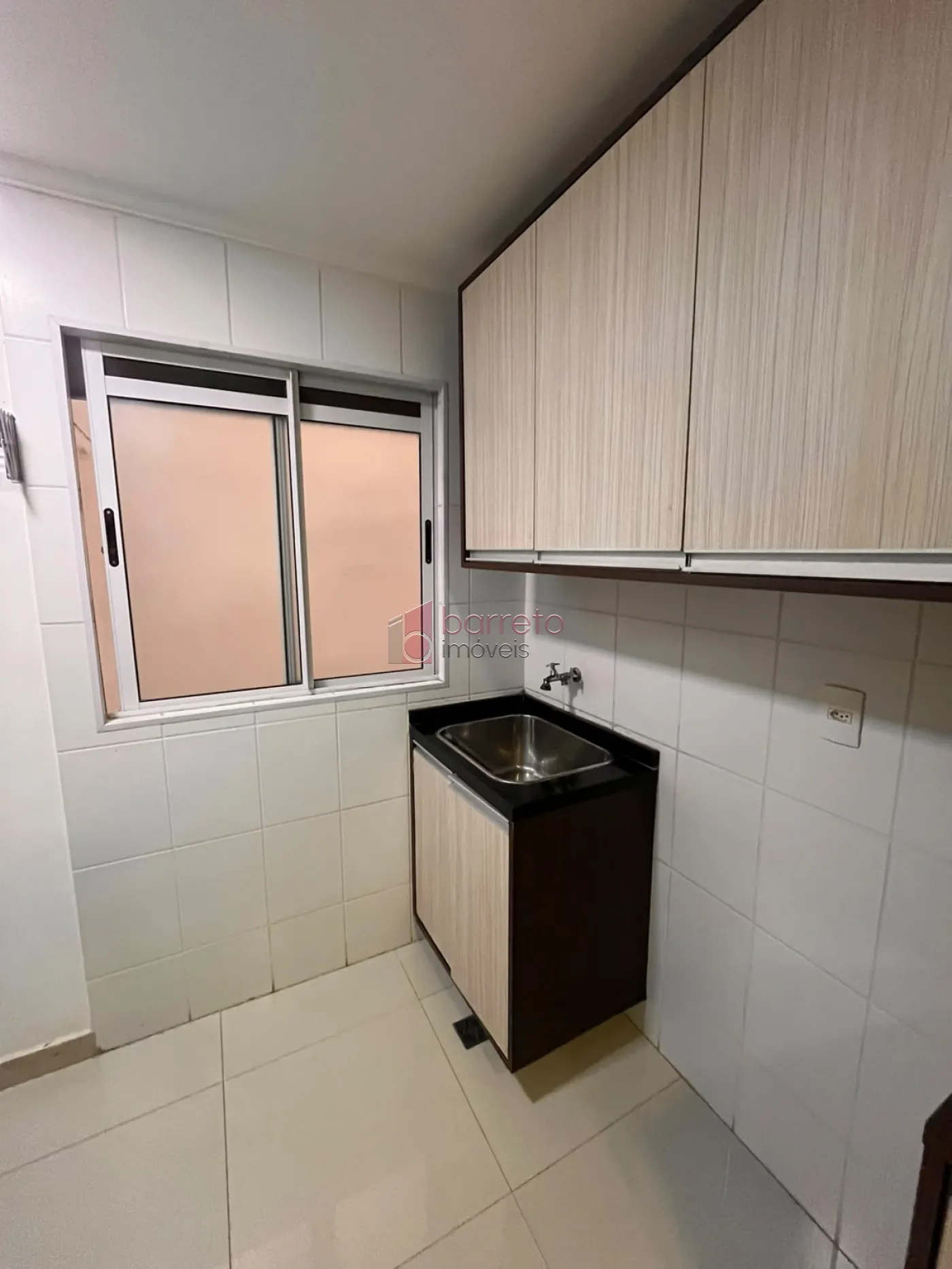 APARTAMENTO SEMI MOBILIADO PARA LOCAÇÃO NO CONDOMÍNIO JARDIM CONQUISTA – JUNDIAÍ/SP