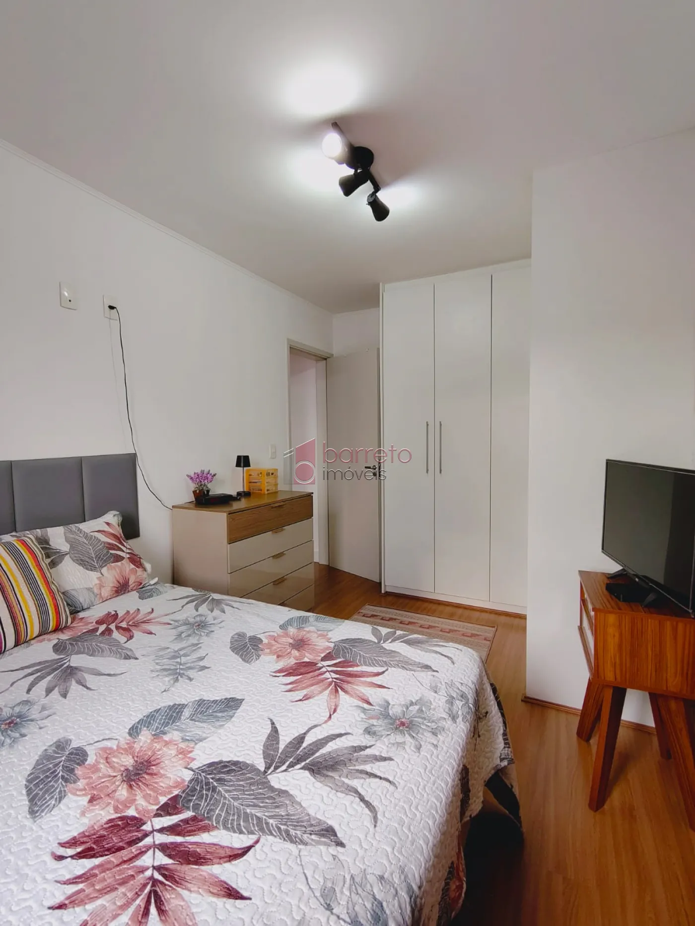 APARTAMENTO À VENDA NO CONDOMÍNIO JARDIM CONQUISTA EM JUNDIAÍ/SP