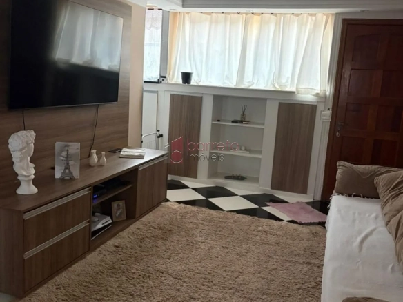 APARTAMENTO À VENDA NO CONDOMÍNIO QUARESMEIRA CECAP I EM JUNDIAÍ/SP