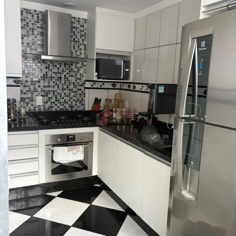 APARTAMENTO À VENDA NO CONDOMÍNIO QUARESMEIRA CECAP I EM JUNDIAÍ/SP