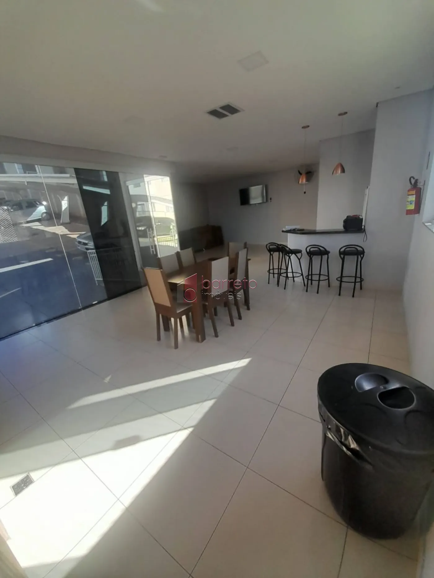 APARTAMENTO MOBILIADO PARA LOCAÇÃO NO CONDOMÍNIO RESERVA DO JAPI – FICUS – JUNDIAÍ/SP