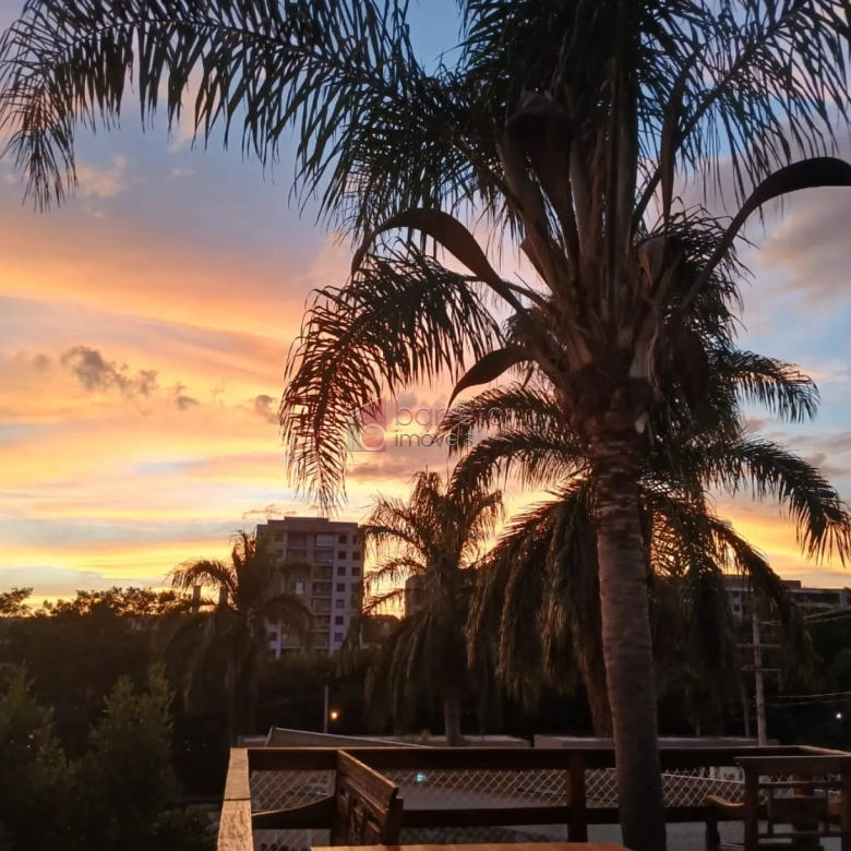 APARTAMENTO MOBILIADO PARA LOCAÇÃO NO CONDOMÍNIO RESERVA DO JAPI – FICUS – JUNDIAÍ/SP